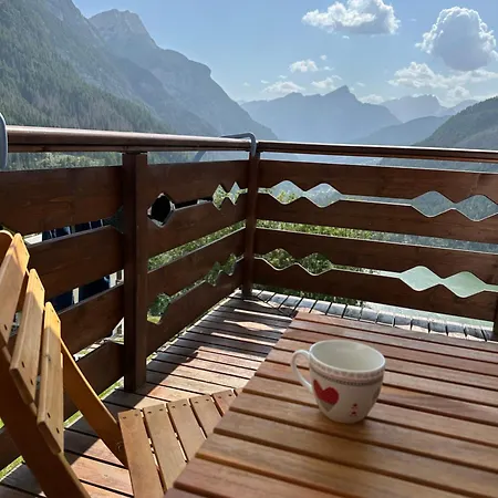 Dolomiti شقة أليغ